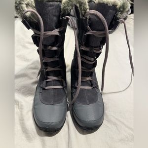 North face Nuptse purna boot